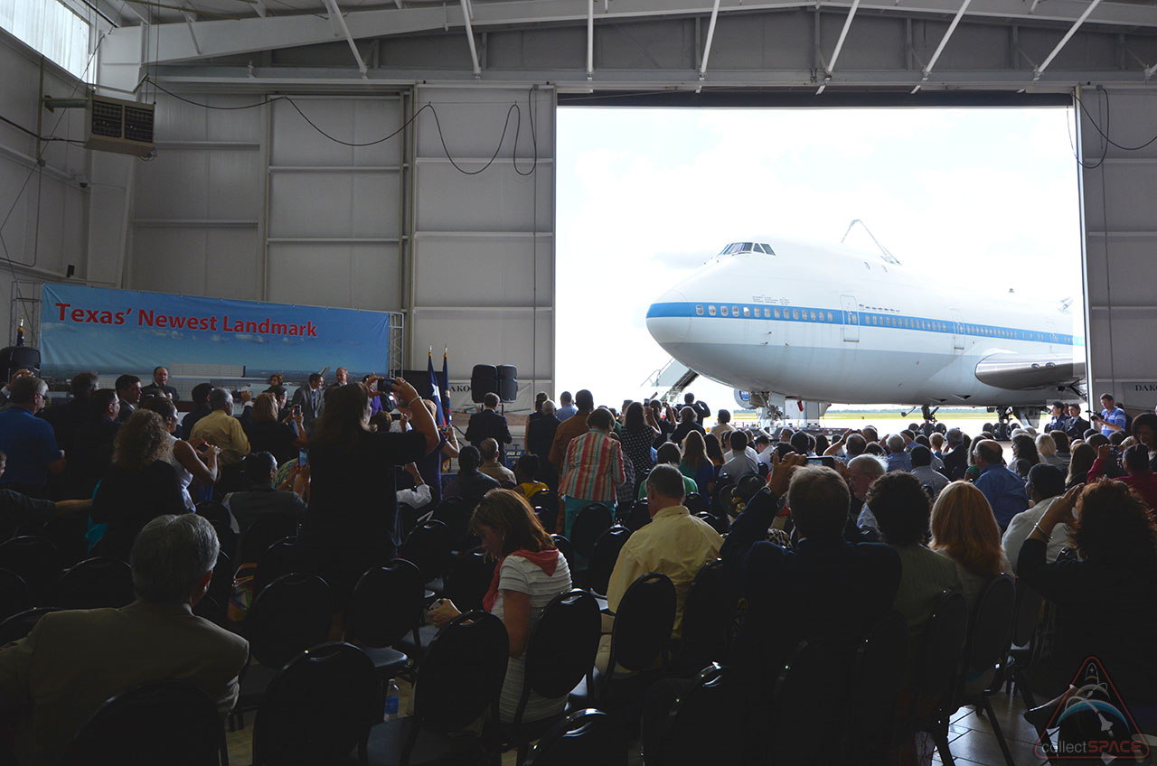 NASA's Shuttle-Ferrying Jumbo Jet to Go on Display with Boeing Help